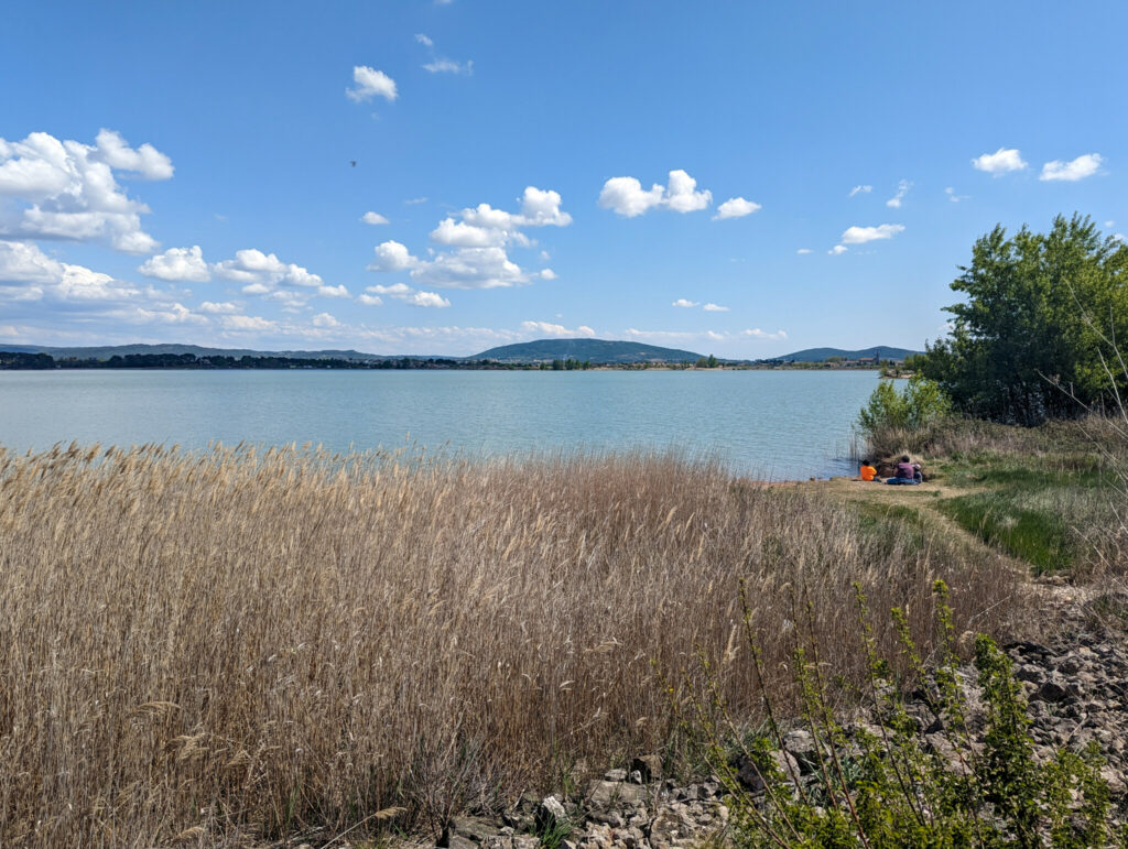 Lac de Jouarrès tour près du canal du Midi