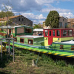 Péniche au hameau historique du Somail