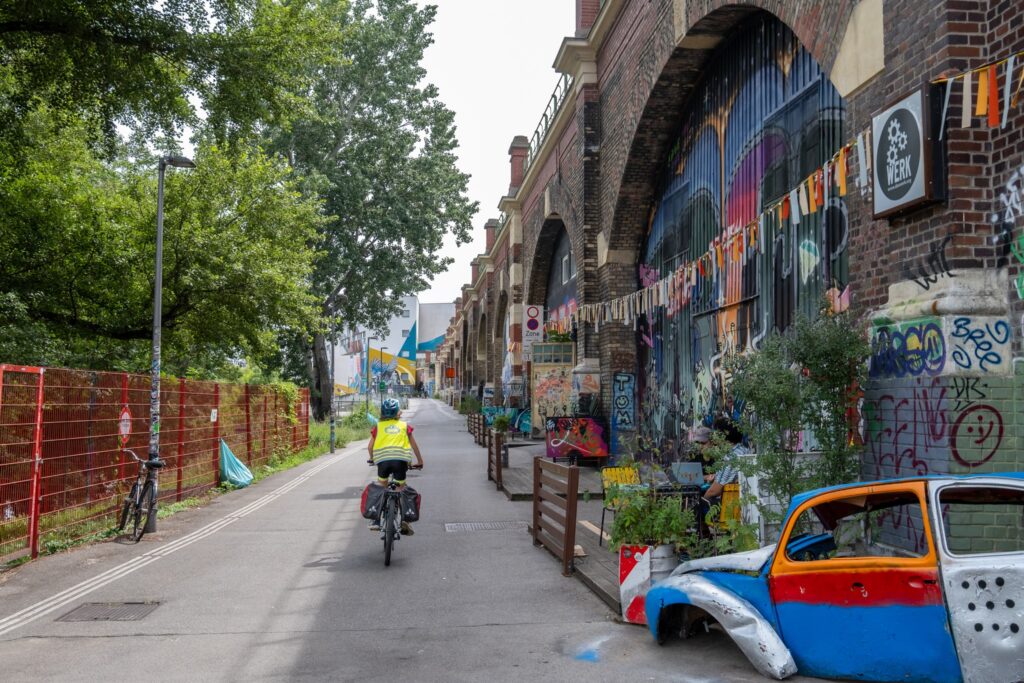 Arrivée sur Vienne depuis l'Eurovélo 6 pendant notre tour d'Europe à vélo en 2024